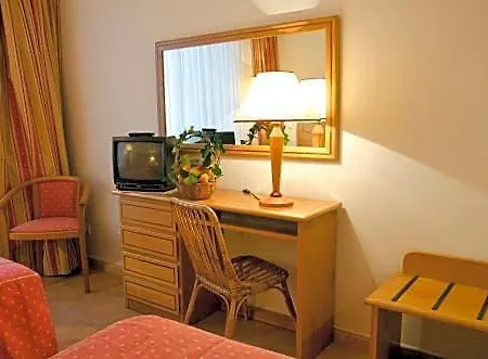 Vip Miramonte Hotel 3*